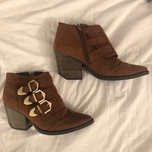 Qupid Brown Suede Booties